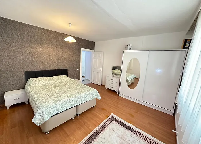 Luex Esyali Sahile 200 M Анталья